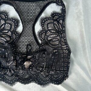 VS Lace Bralette